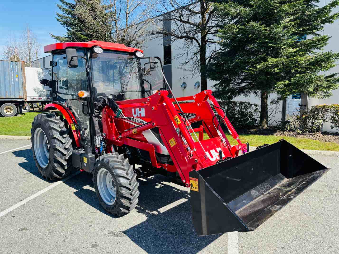M404 40hp/29.4 kW Doosan Engine Tractor With 5 Attachments