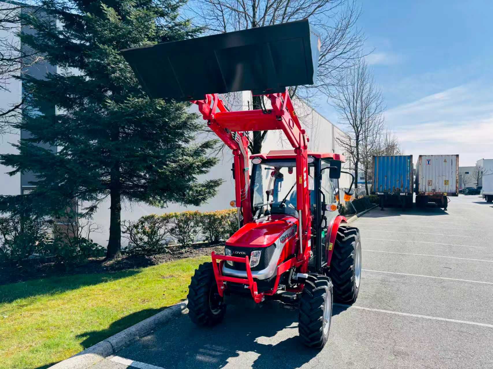 M404 40hp/29.4 kW Doosan Engine Tractor With 5 Attachments - Image 3